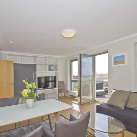 Ferienhaus Distelfink Ferienwohnung 01 Groß Zicker